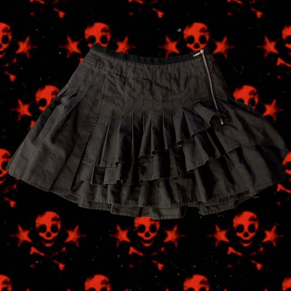 asymmetrical tennis skirt with side zip